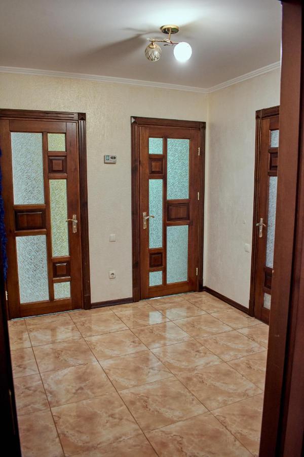 Vacation Home Lubov Kamianets-Podilskyi Exterior foto